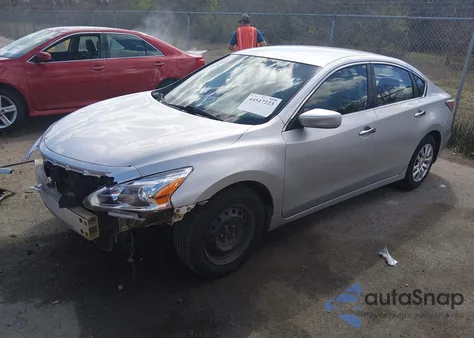 2015 Nissan Altima 2.5/2.5 S/2.5 Sl/2.5 Sv из США, поврежденный, VIN 1N4AL3AP4FC233336